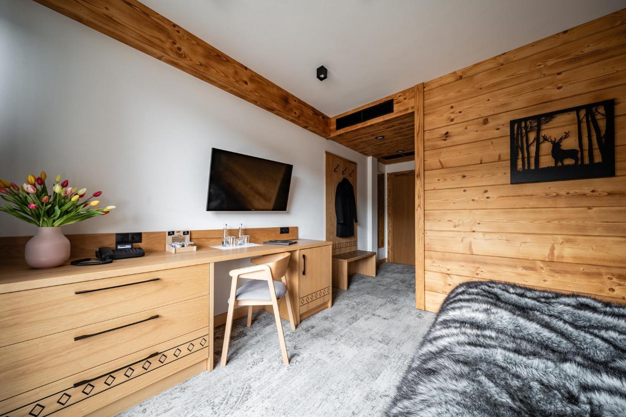 Litworowy Staw Aparthotel Białka Tatrzańska